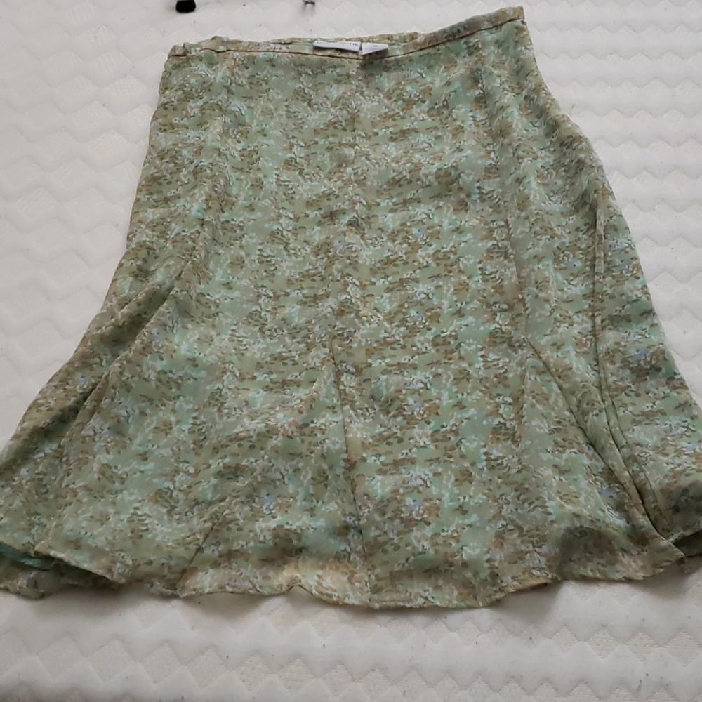 Jaclyn Smith skirt